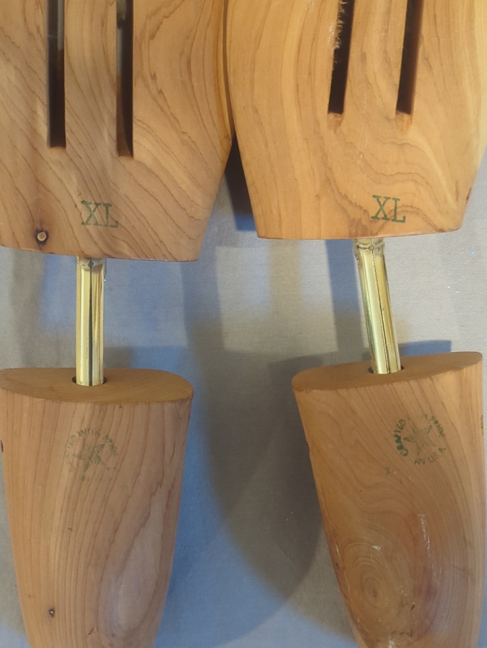 Men's Cole Haan Cedar Shoe Trees - Picture 3 of 4
